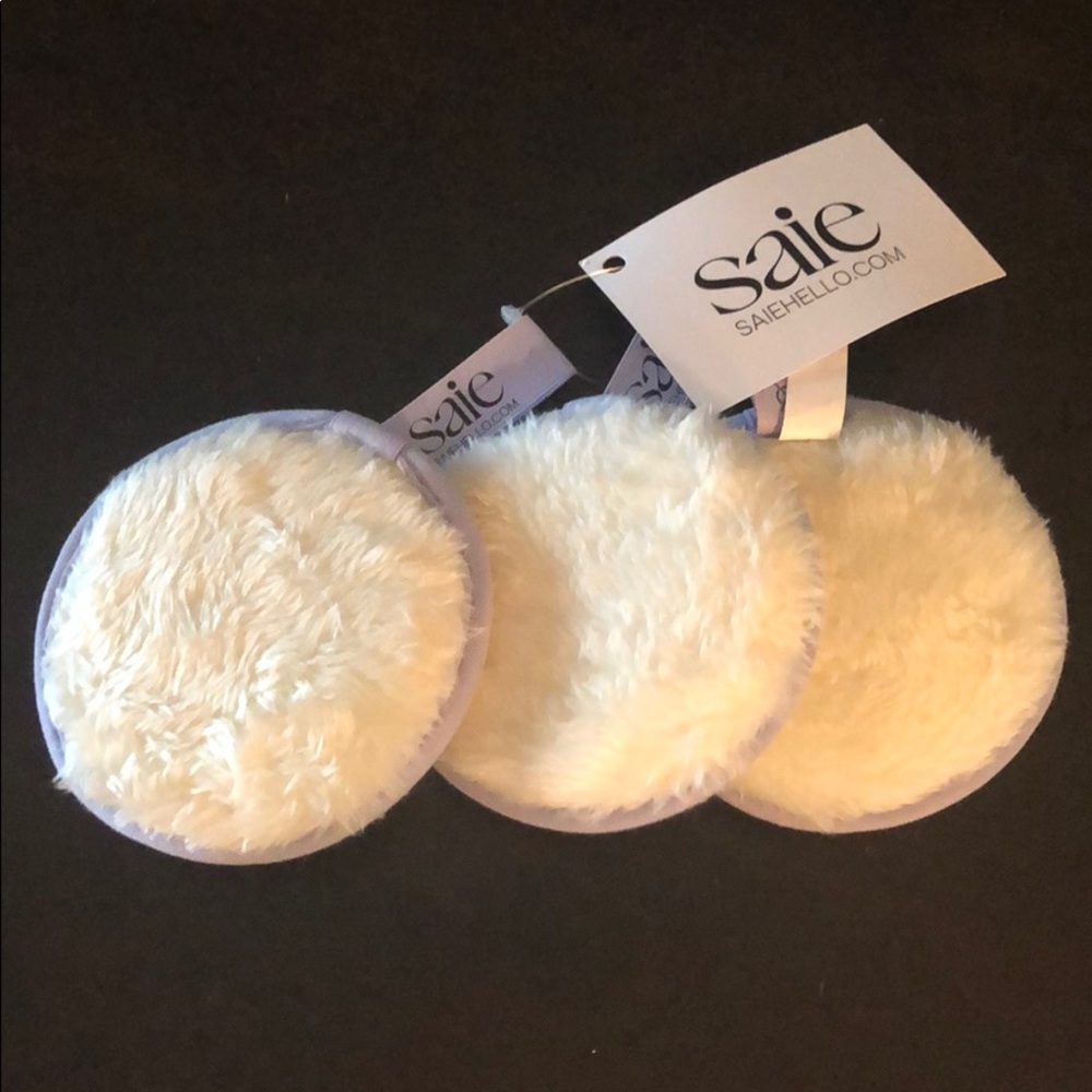 NIB SAIE Reusable Beauty Rounds (3 pack)